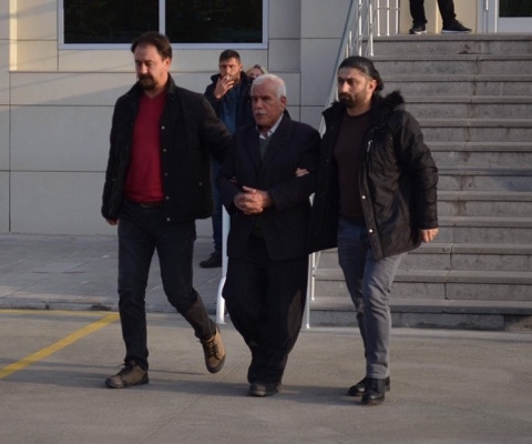 Tekirdağ'da 72 yaşındaki kişiyi bıçakla öldürdüğü iddia edilen 69 yaşındaki zanlı tutuklandı