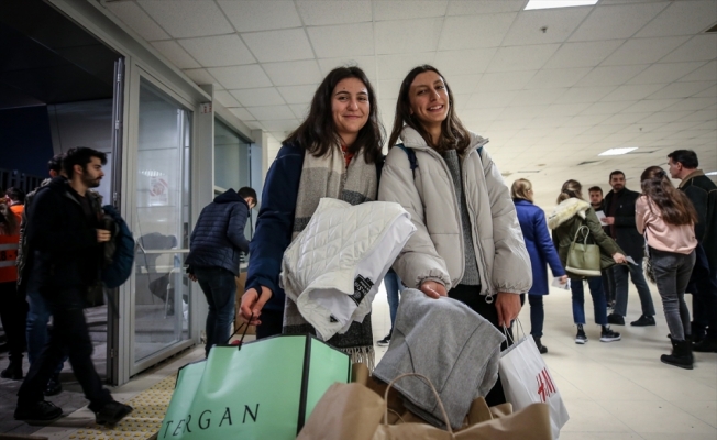 TOFAŞlı taraftarlardan Elazığ ve Malatya'daki depremzedelere yardım