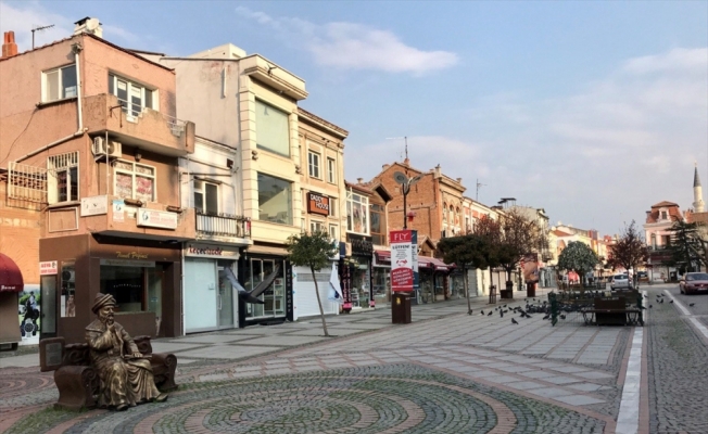 Edirne'de “Evde kalmayanların“ geldiği işlek caddelerde kısıtlamalara gidilecek