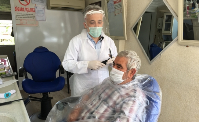 Berberden sağlık çalışanlarına ücretsiz bayram tıraşı