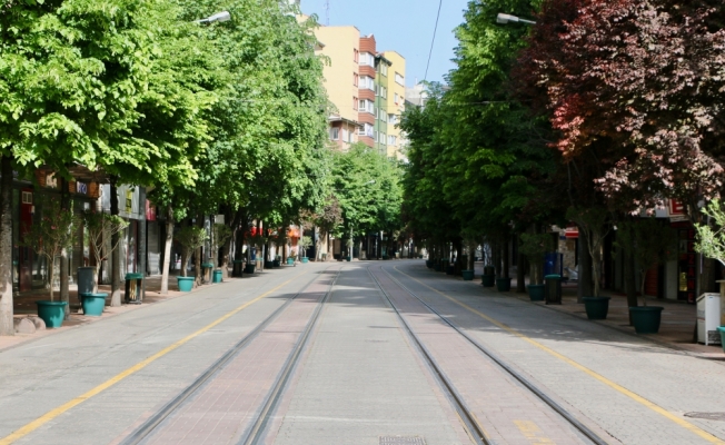 Bursa, Eskişehir ve Balıkesir'de sokağa çıkma kısıtlaması sakinliği