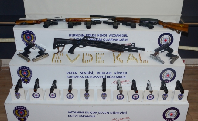 Kocaeli'de havaya silahla ateş açan 25 kişiye işlem yapıldı