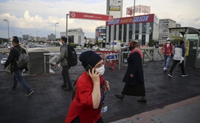 İki günlük kısıtlamanın ardından İstanbul güne hareketli başladı