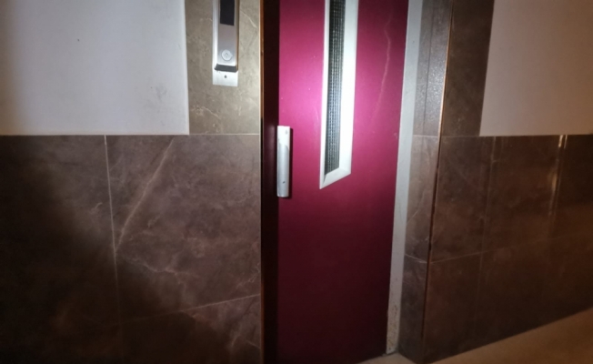 Gebze'de asansör boşluğuna düşen 14 yaşındaki çocuk yaralandı