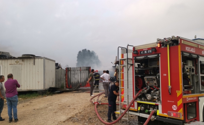 Gebze'de İş yeri yangını