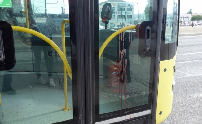 Belediye otobüsünde maske takma tartışmasında bir kişi yaralandı