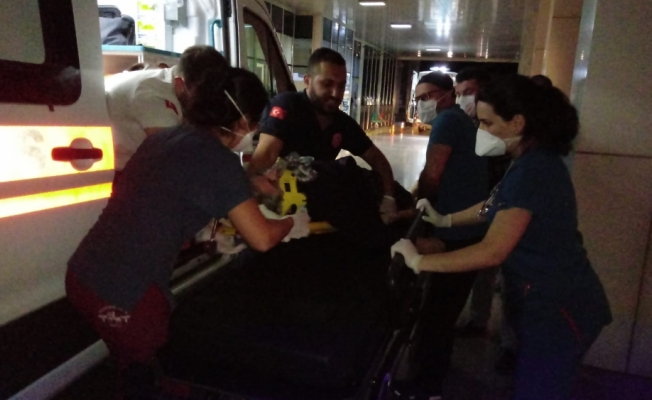 Bursa'da otomobilin çarptığı motosikletli yaşlı çift ağır yaralandı