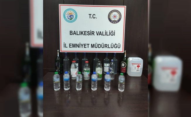 Balıkesir'de sahte içki operasyonunda 2 kişi tutuklandı