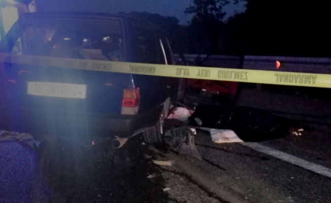 Otomobil tıra arkadan çarptı: 1 ölü, 4 yaralı