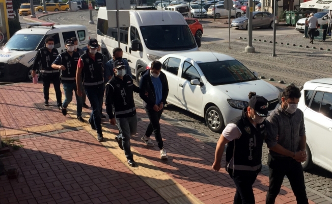 GÜNCELLEME - Kocaeli merkezli FETÖ operasyonunda yakalanan 6 zanlıdan 4'ü tutuklandı
