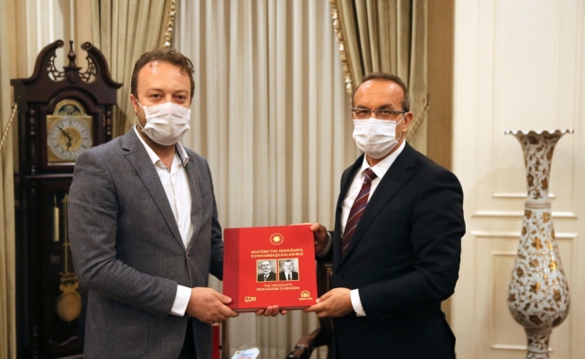Kocaeli Valisi Seddar Yavuz, AA Sakarya Bölge Müdürü Yücel Velioğlu'nu kabul etti