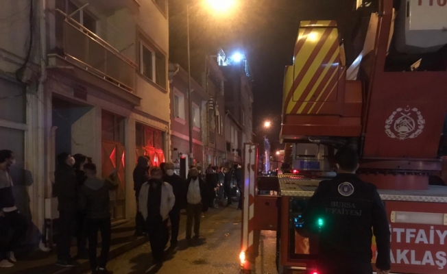 Bursa'da ev yangını hasara yol açtı