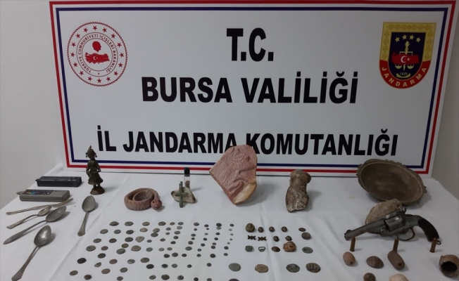 Bursa'da tarihi eser satmaya çalışan şüpheli suçüstü yakalandı