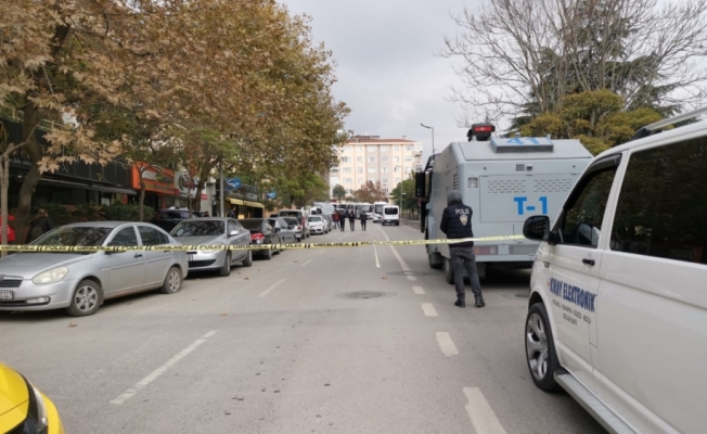 Kocaeli'de izinsiz yürüyüş yapmak isteyen gruba polis müdahale etti