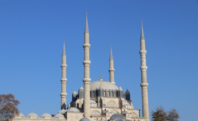 Selimiye Camisi hünkar mahfili çinilerinin Rusya'dan Türkiye'ye getirilmesi için çalışma başlatıldı