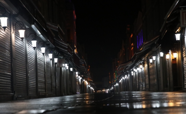 Doğu Marmara ve Batı Karadeniz'de sokağa çıkma kısıtlamasının başlamasıyla sokaklar boşaldı