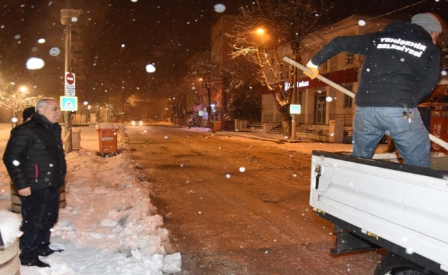 Bursa Yenişehir'den zorlu kar mesaisi