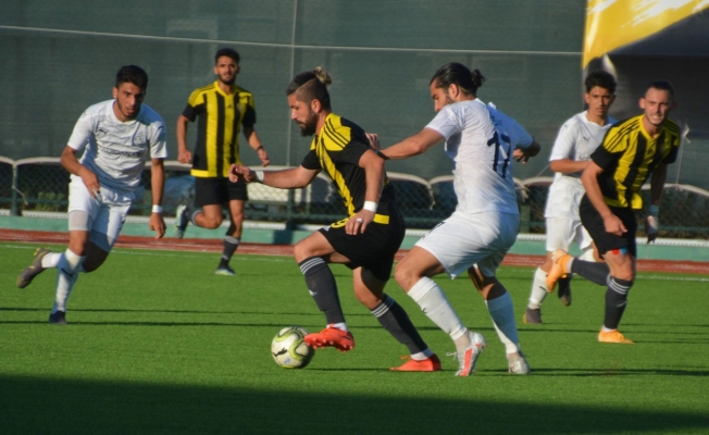 Lider Aliağaspor FK, İzmirspor’u rahat geçti