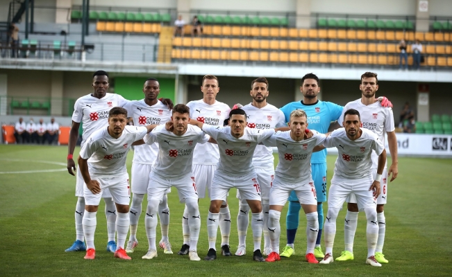 Demir Grup Sivasspor’da 6 yolcu