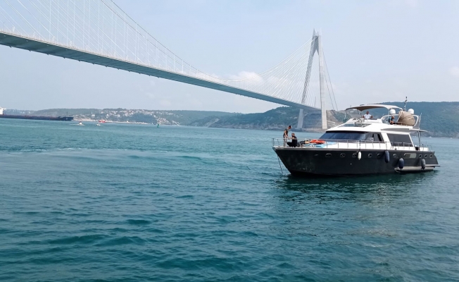 İstanbul’da 7 yolculu motor yat emniyetle limana yanaştırıldı