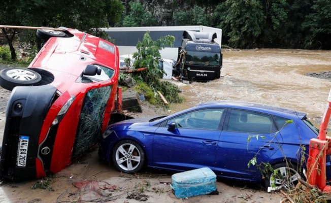Şiddetli yağışlar Avrupa’yı da vurdu