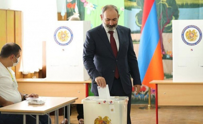 Ermenistan’da Paşinyan yeniden Başbakan oldu