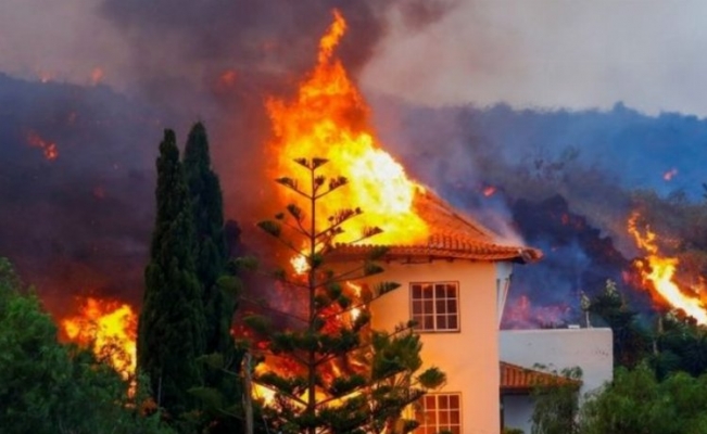 İspanya'da yanardağ patladı: 5 bin tahliye!