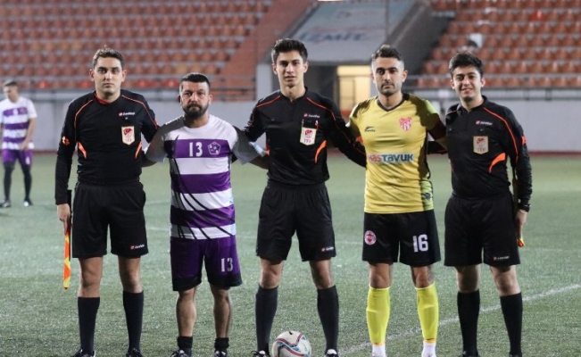 İzmit Başkanlık Kupası'nda yarı finalistler belli oldu 