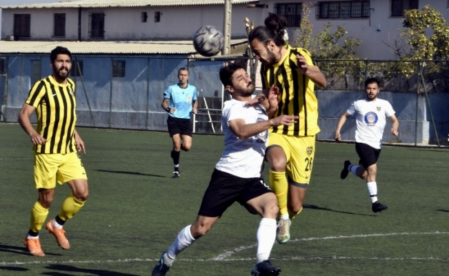 Aliağaspor FK, Manisa'yı 5 golle devirdi