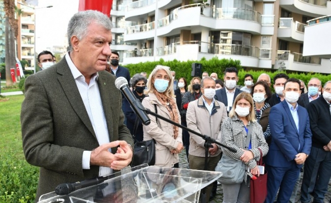 İzmir Narlıdere'de "Haydar Gültekin Parkı" açıldı