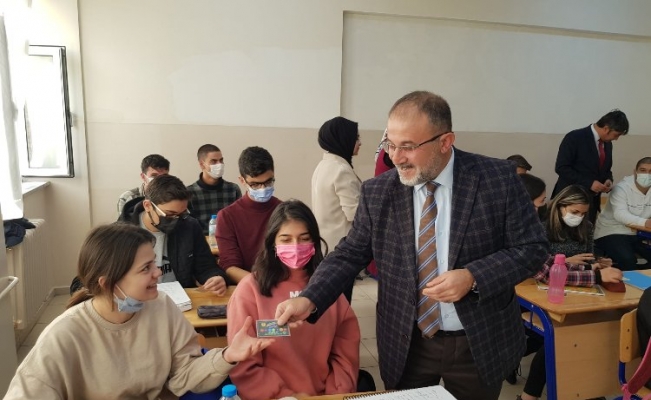 Kahramanmaraş Afşin Belediye Başkanı Güven'den eğitime destek 