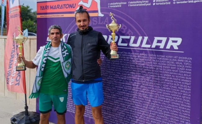 Manisa Büyükşehir atleti Ahmet Bayram şampiyon oldu 