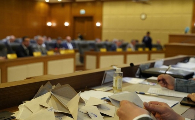 Bursa Büyükşehir Meclisi'nde yeni dönem komisyonları oluştu