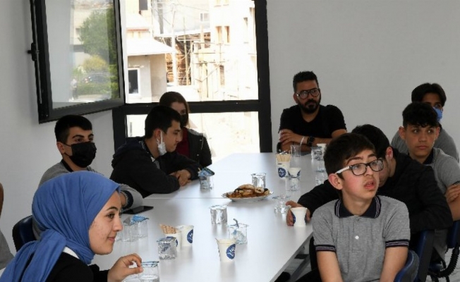 İzmir Karabağlar Mobilya Akademi’de atölye çalışmaları başladı