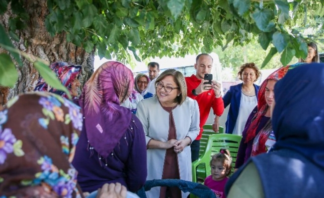 Başkan Şahin'den kırsal mahallelere ziyaret