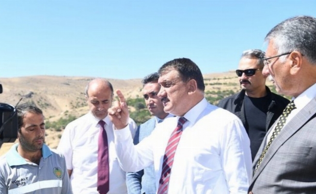 Başkan Gürkan, Yazıhan Erecek'te incelemelerde bulundu
