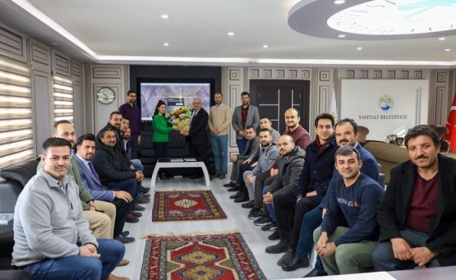 Kayseri Yahyalı Belediye personeli Esat Öztürk'le buluştu