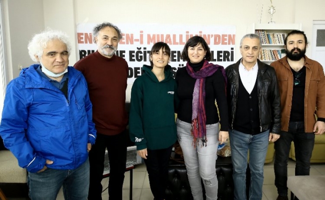 Bursa'da Yenişehir Eğitim Sen'den 'sosyalist' tartışma