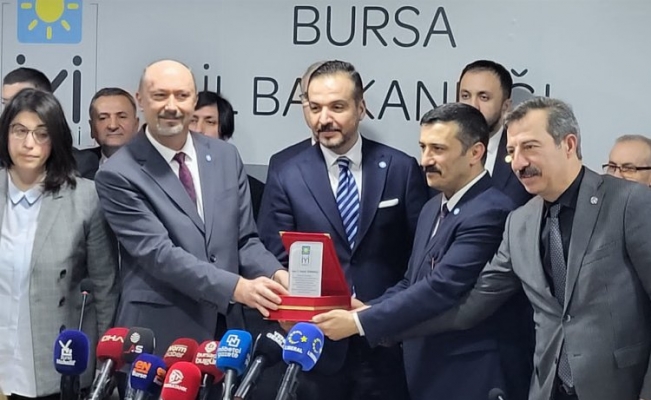 Bursa'da İYİ Parti'nin yeni yönetimi kolları sıvadı