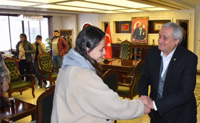'Bizim Kızlar'dan Başkan Bakkalcıoğlu'na ziyaret