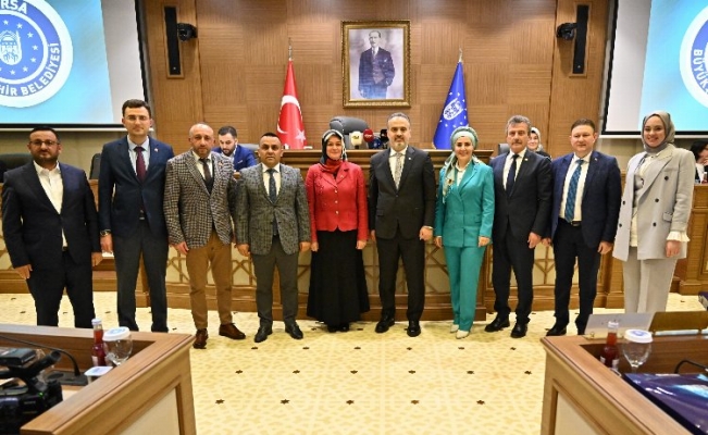 Bursa Büyükşehir Meclisi'nde 14 Mayıs istifaları