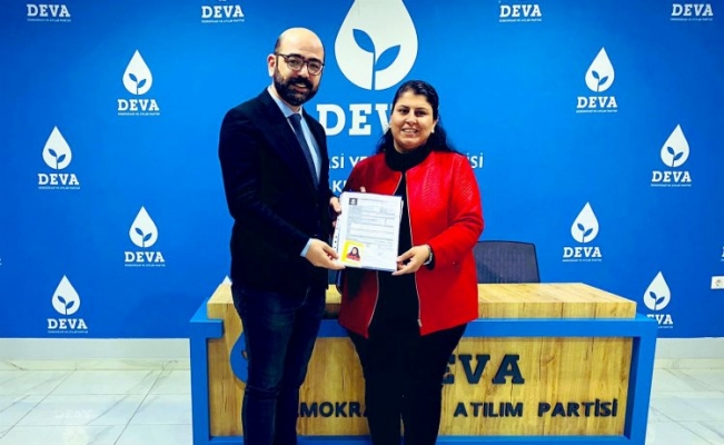 Diyarbakır'da Melis Kandemir DEVA'dan aday adayı oldu