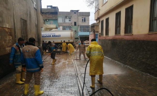 Diyarbakır Şanlıurfa'da 'sel' temizliğinde