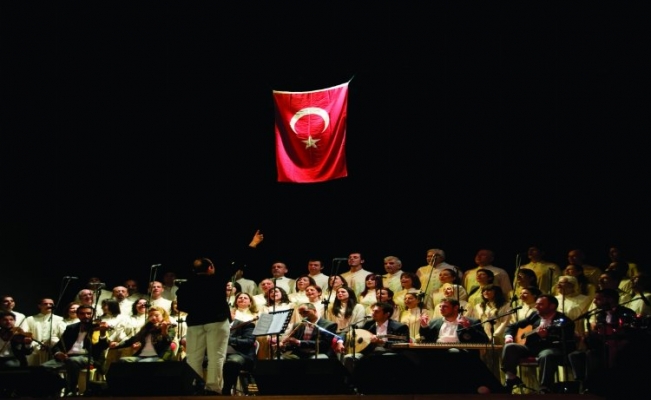 Medeniyetler Korosu'ndan dayanışma konseri