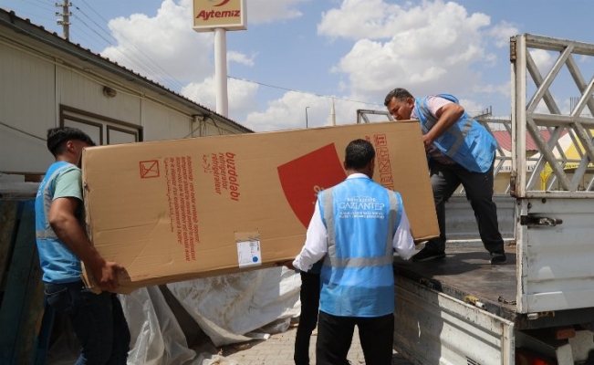 Gaziantep'te ev eşyaları ilk sahiplerine ulaştı