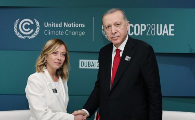 Cumhurbaşkanı Erdoğan diplomasi trafiğini Dubai'de sürdürüyor