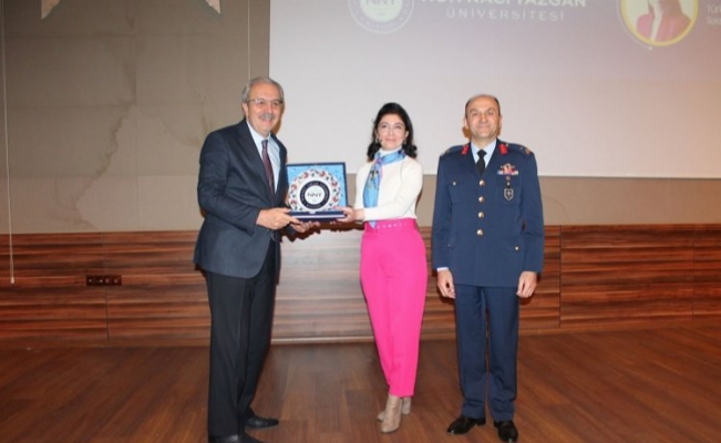 NNYÜ'de Türk Havacılık Tarihi konferansı