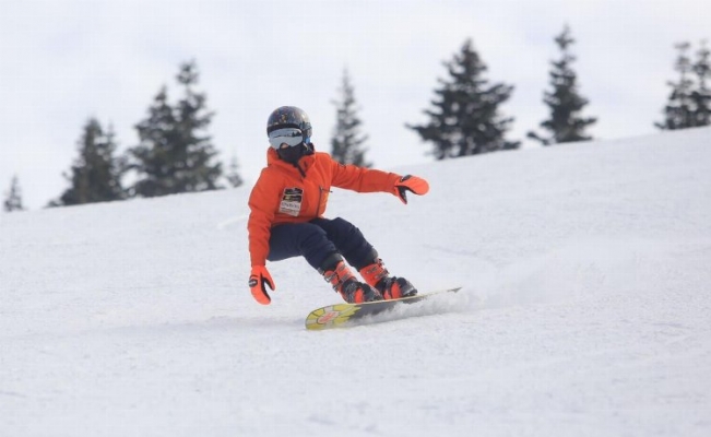 Snowboard'un harika çocuğu... Dağhan Güler Türkiye şampiyonu