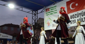 Kuzey Kafkasya etkinliğinde gösteriler nefes kesti