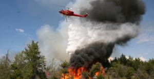 Yangınlara karşı helikopterli önlem